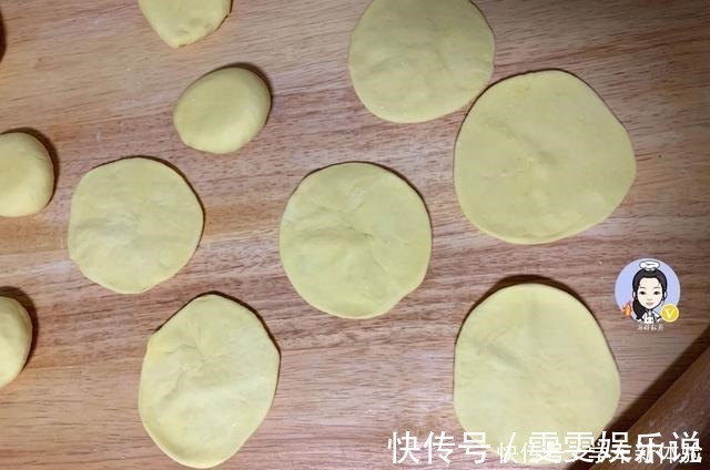 我家最近爱上了这款早餐饼,不用发酵,暄软香甜,连吃3天都不腻