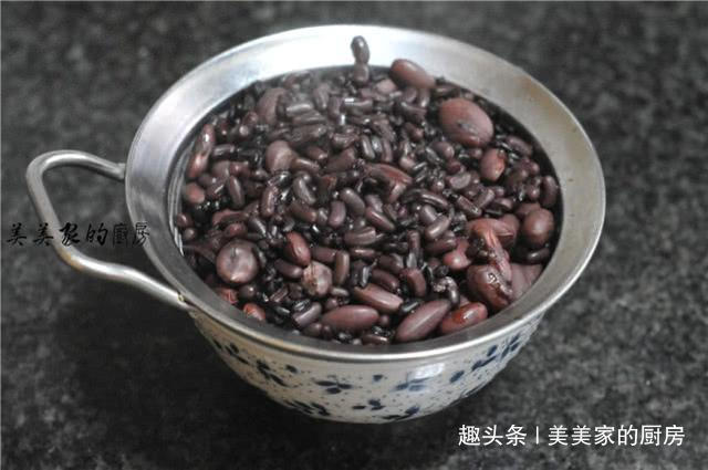 做法|自从学会面包此做法,我家一周做一次,蓬松柔软还拉丝,太好吃了