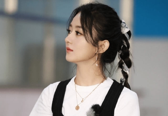 中餐厅|赵丽颖录制《中餐厅5》,打扮休闲状态好,网友:超级期待!