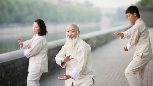 大便|老年人便秘怎么办？常吃这4种食物，让你不再烦恼，坚持就有效果