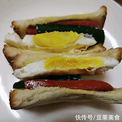 面包片|这道三明治 简单早餐，分分钟光盘