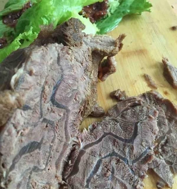 老祖宗传下来的酱牛肉秘方，牛肉酥嫩，入味，做法简单只要3步！