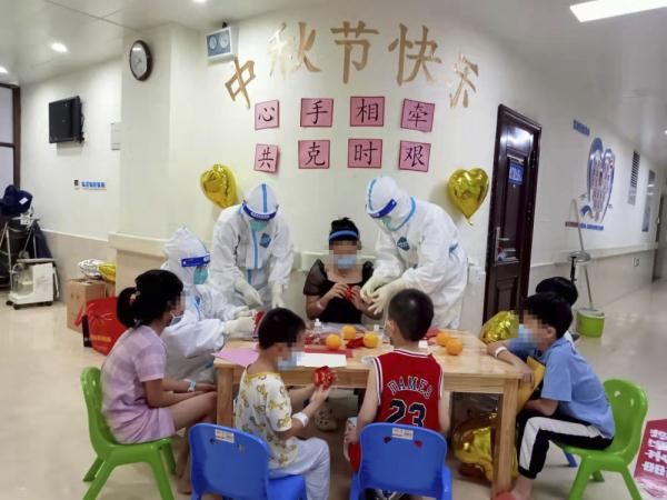 隔离病房|新华全媒+ 丨孩子们“临时的家”：莆田隔离病房里的中秋节