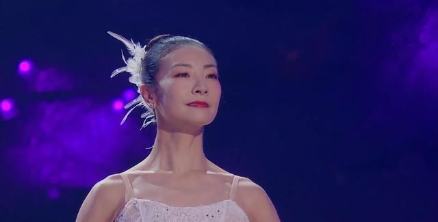 舞蹈風(fēng)暴12強(qiáng)誕生,奪冠熱門(mén)被淘汰,節(jié)目?jī)H剩兩組街舞舞者