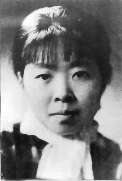 萧军$萧红:两次怀孕时改嫁,却没有留下一个后代,死时落寞凄惨