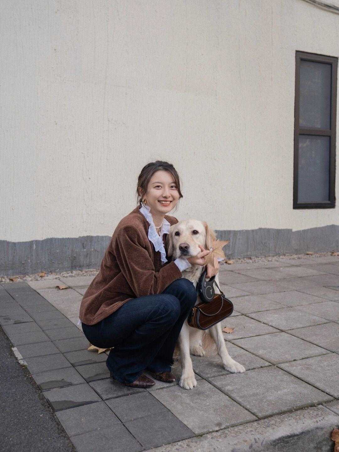 小姐姐|女生如何拥有大长腿?试一试“牛仔裤”这样穿,不仅显瘦还百搭