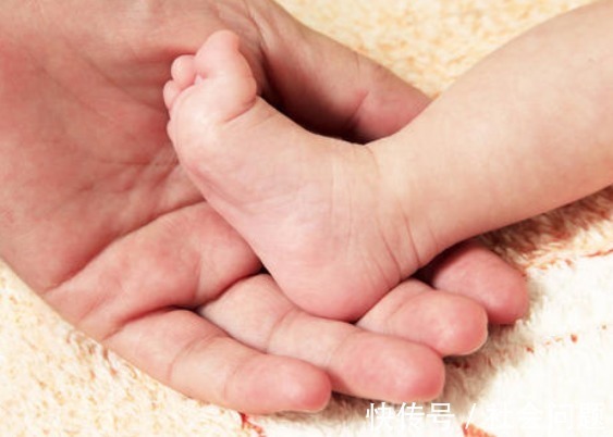 分娩|产妇生完宝宝却想上大号,医生大叫不好,家人痛苦流涕