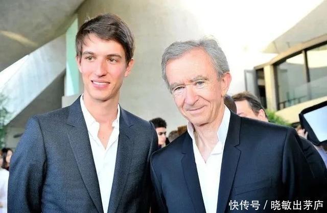 90后|90后正在引领时尚圈不禁看了眼我的工资条