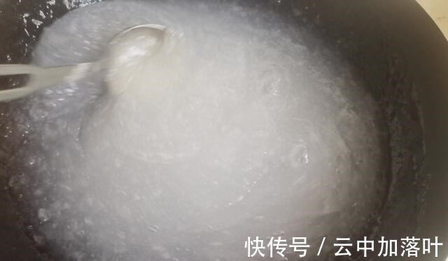 豌豆凉粉|天热,宁可不吃肉也要吃,滑爽好吃,清肠排毒健脾胃,老少皆宜!