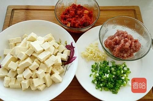 天冷来上这一锅热乎乎的炖豆腐，荤素一锅出，营养美味又暖胃