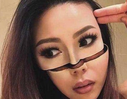 美女|美国一美女展示独家化妆术,3D效果堪称PS,看着有些恐怖