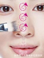 鼻子|神奇化妆必学-让塌鼻子立刻挺起来-山东化妆培训学校分享!