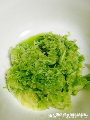 早餐饼最好吃的做法,这样做天天吃都不腻,大人小孩都抢着吃