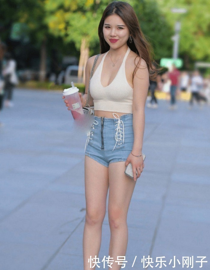 小姐姐","m":"dfae406582ed3ddfca07702fc6c69f37dfae1e34","nlabel":"stat_3051238207:zm.news.so.com:5rui5rif5b+r6K6v,pageType_zmt,glevel_3","ntag":"tfashion;sfashion_时尚;kfashion_1:公主裙;call_P:全类:紧身裙:露背;cfashion