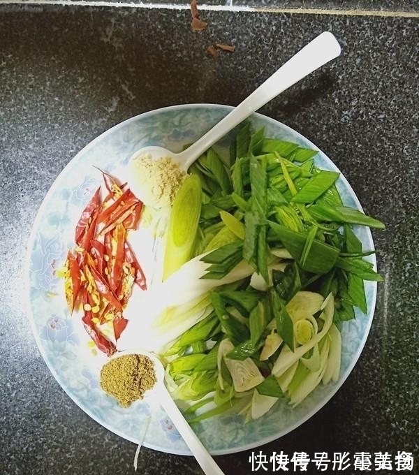 酱芋头|这碱性食物女性要吃,补充雌激素,皮肤水嫩,45岁堪比25岁!