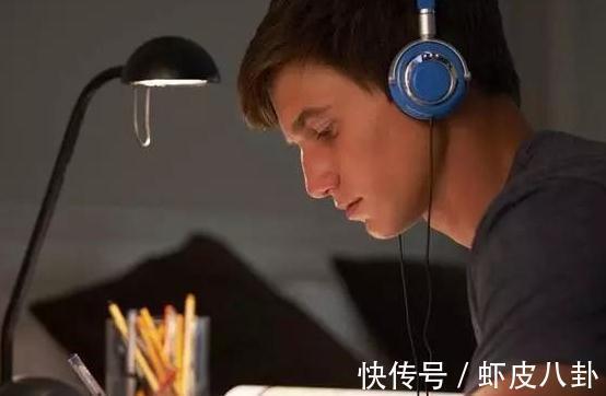 看电视|孩子近视是因为看电视、玩电脑，多做这件事，近视率就会大大降低