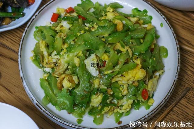 大锅|周末家人团聚,我做了6荤2素,一家人吃了一大锅米饭!