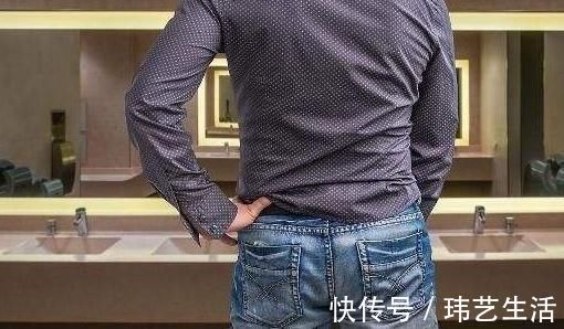 皮肤瘙痒|男人一天内排尿,如果达到“该个数”,尿毒症也许不会接近你了
