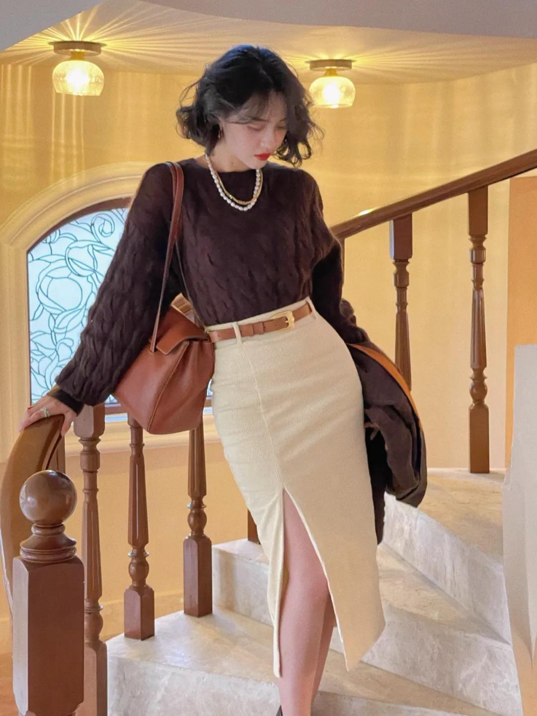 开叉裙|秋天穿搭指南!西装外套+牛仔裤,复古又时髦!