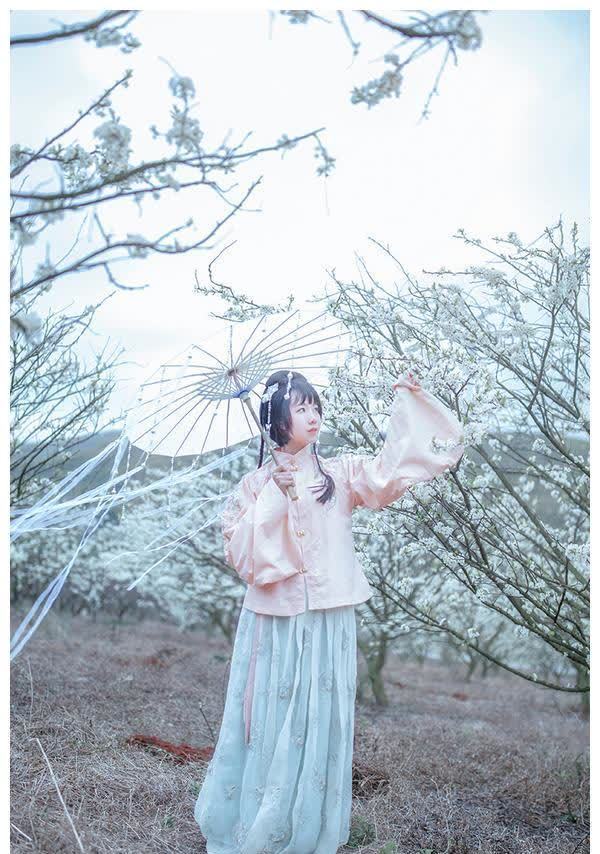 心湖&一场冬雪如约而至,如奏响心怡的舞曲