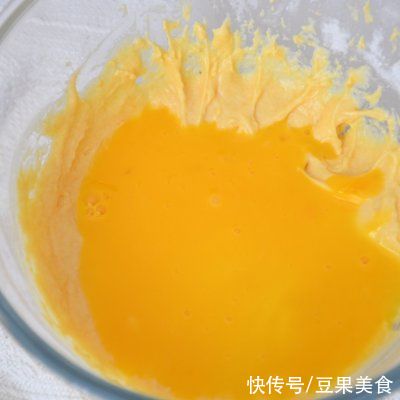 别样|#蛋趣体验#南瓜戚风蛋糕的别样做法，吃过的人都喜欢