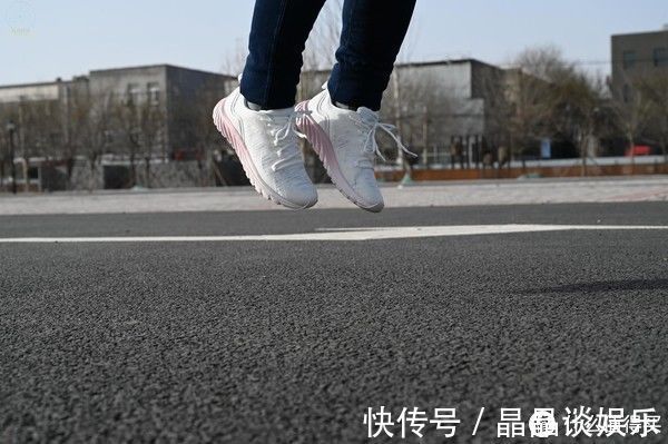 数码|数码科技产品测评 篇九十五:舒适长跑,科学健身,咕咚智能跑鞋10K体验