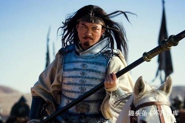 李煜!上联:“马超、马云、马化腾,马到成功”,李姓神回复霸气反击!