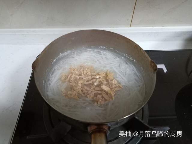 干锅花菜|18线小城镇老两口的晚餐,10元钱成本,热乎鲜美贼好吃