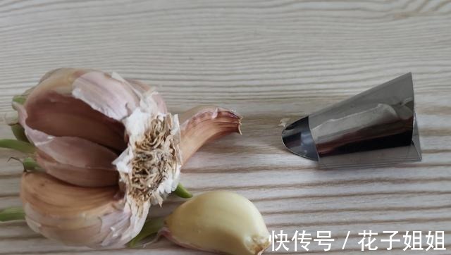 每件不超过10元的10件小物品，是厨房大帮手，赶紧收藏起来！