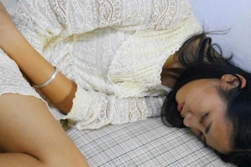 子宫内膜|月经两天就消失和一星期还不走，分别都是什么原因？哪个更严重？