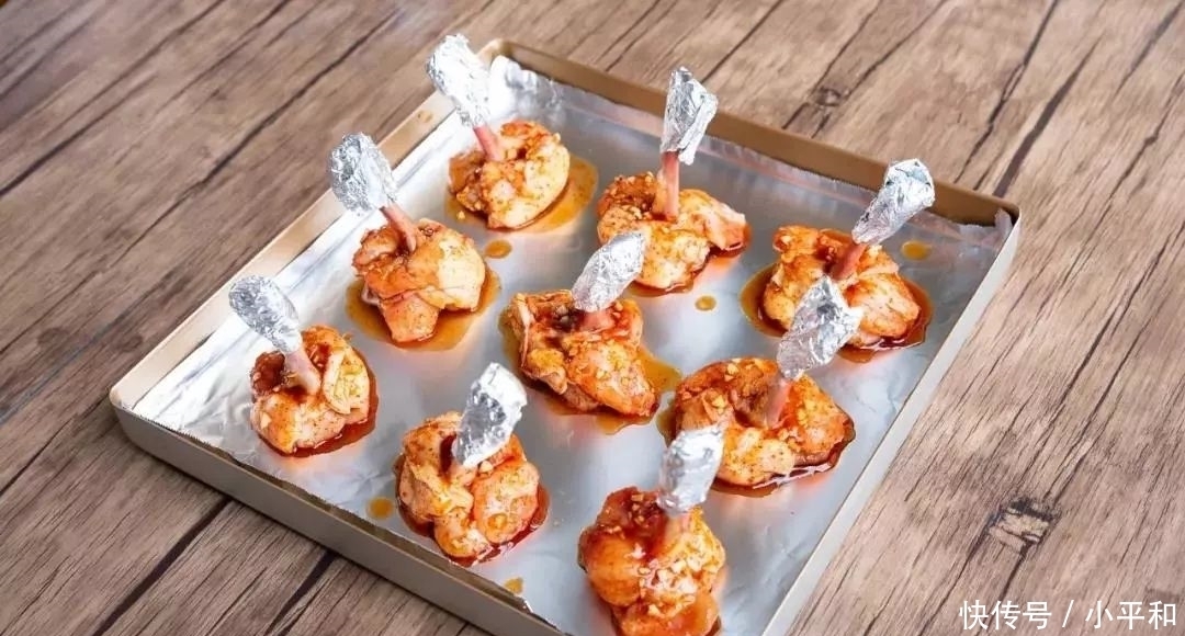 香喷喷的自制烤鸡翅根,外脆里嫩,简单方便又实惠!