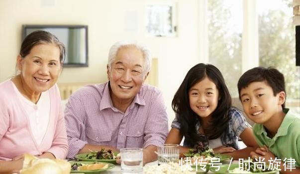 老顽童|进入老年,若还保持“6大特点”,更健康长寿,若占一个也不错