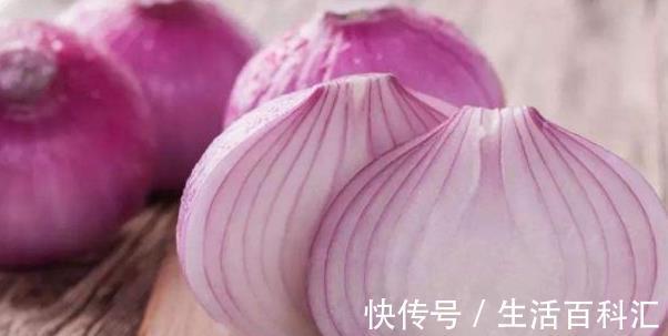 洋蔥水|洋蔥開水喝了很多好處，每天睡前一碗，四個好處可能悄然而來！