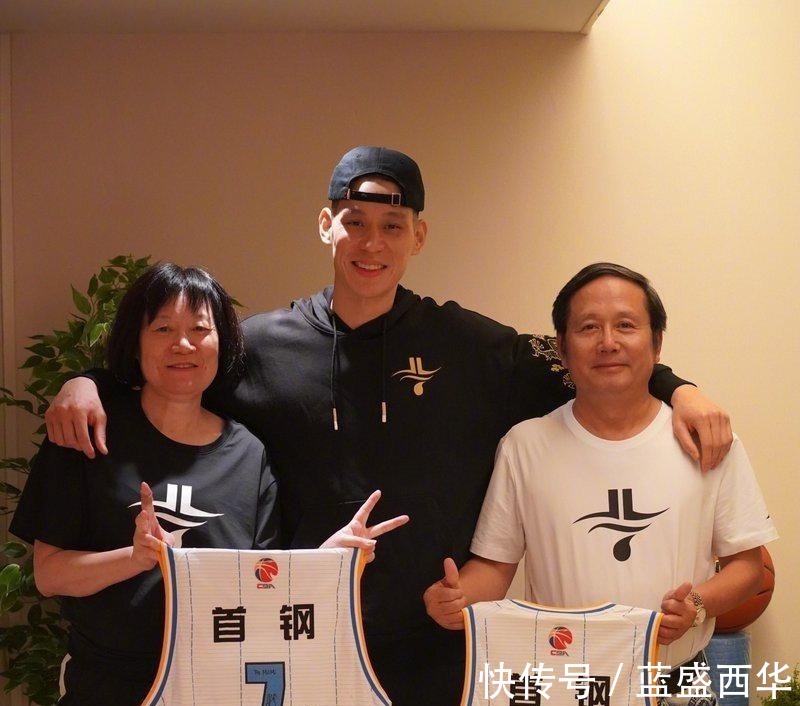 首钢|持证上岗!林书豪社媒称回中国打球就像回家,携手24+5悍将冲冠!