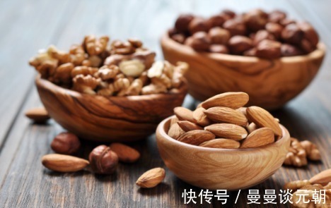 心脏|常吃坚果,既降血脂、又可以护心脏,可坚果早晨吃,还是晚上吃