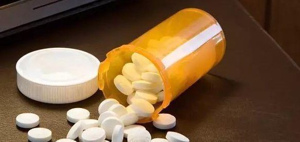 溶液|家中养花,这5毛钱的小东西别乱丢,能让花蹿到2米高,你知道了吗