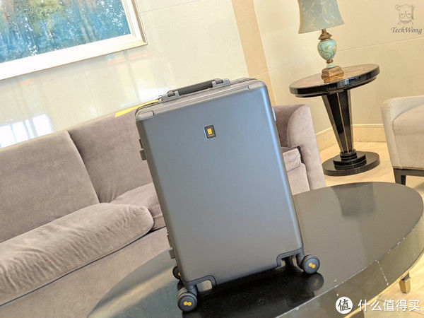 有型有款,坚固实用,地平线8号 POWER 系列登机箱 体验