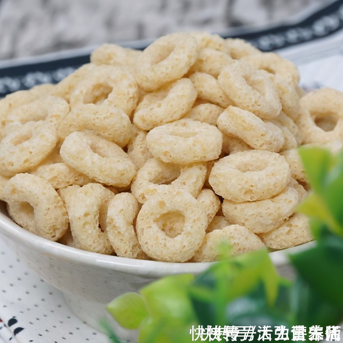 燕麦片|减肥时只吃燕麦能瘦吗？营养师却说：经常吃这4种燕麦，越吃越肥