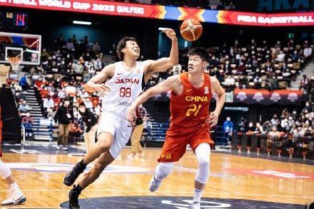 蓝队|杜锋采访赞不绝口！24岁国手高效爆发，或就此成中国男篮常客