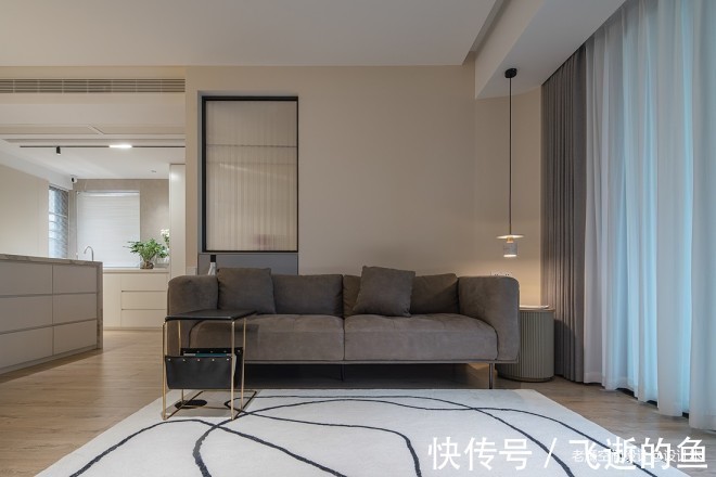 长虹玻璃|少即是多，130㎡现代四居岂止于大？