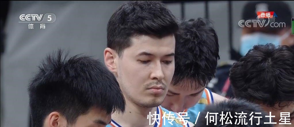 李原宇|张骋宇威尔斯发威,摩尔特里率队紧追,青岛男篮63-52新疆队