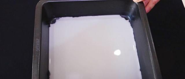 比例|做凉皮太复杂了,教你一种懒人做法,掌握淀粉水的比例很重重要