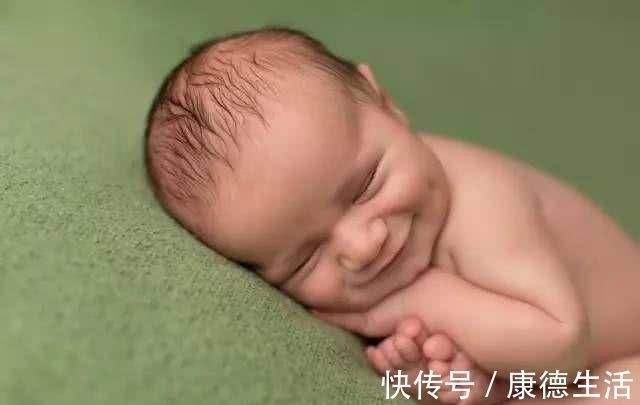 发育不良|宝宝出生后,如果有三个特点,恭喜,说明宝宝在子宫发展得很好