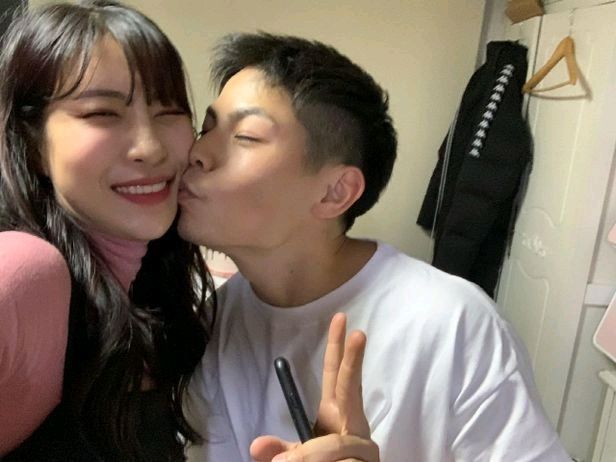 |搞笑女艺人割双眼皮又隆鼻整容?日本男友被化妆术搞懵:不要说谎