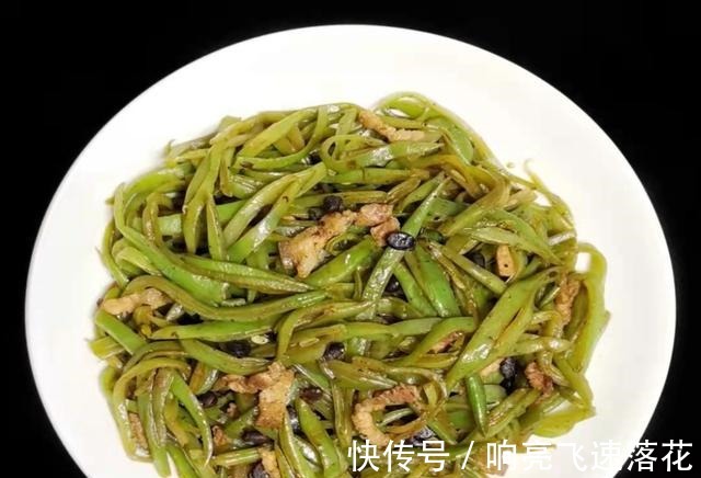 深秋，这菜再贵也要吃，钙含量比鸡蛋高，清爽又解腻，别不懂吃！