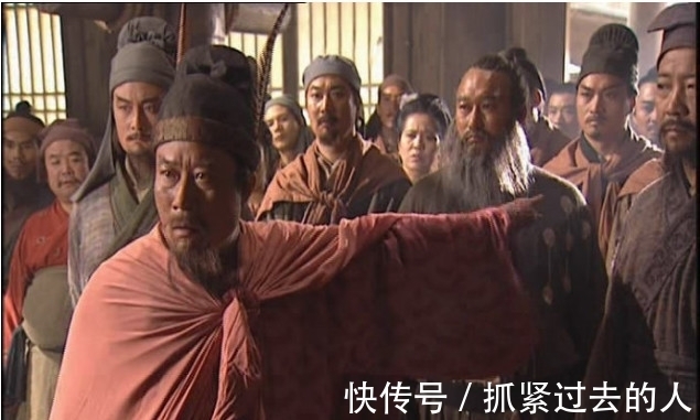 一家老小|《水浒》中欺软怕硬的武将，被宋江视为心腹，原来是我们熟悉的他