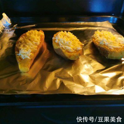 芝士焗红薯|#安佳马苏里拉芝士挑战赛#芝士焗玉米红薯