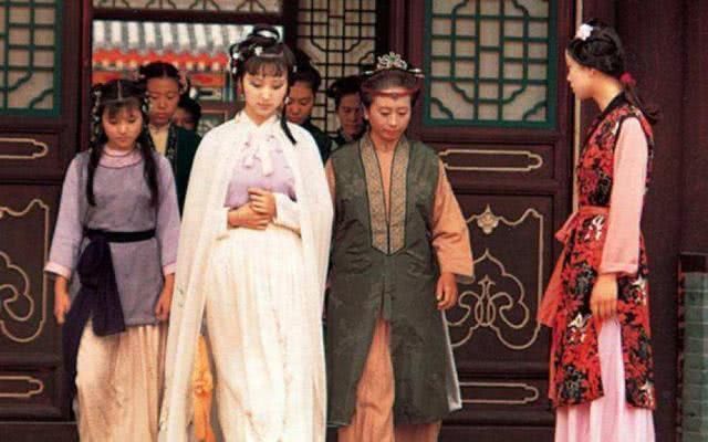 贾琏|贾琏为何对宝钗视而不见,却对黛玉如亲妹妹