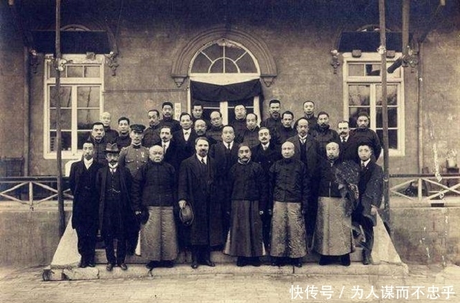 总管|晚清太监总管小德张,权倾一时,清亡后做了富翁还娶了4个老婆