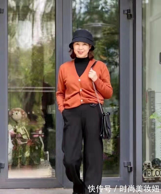 减龄|这位65岁奶奶真会打扮,“高级配色”穿搭好洋气,时髦又减龄